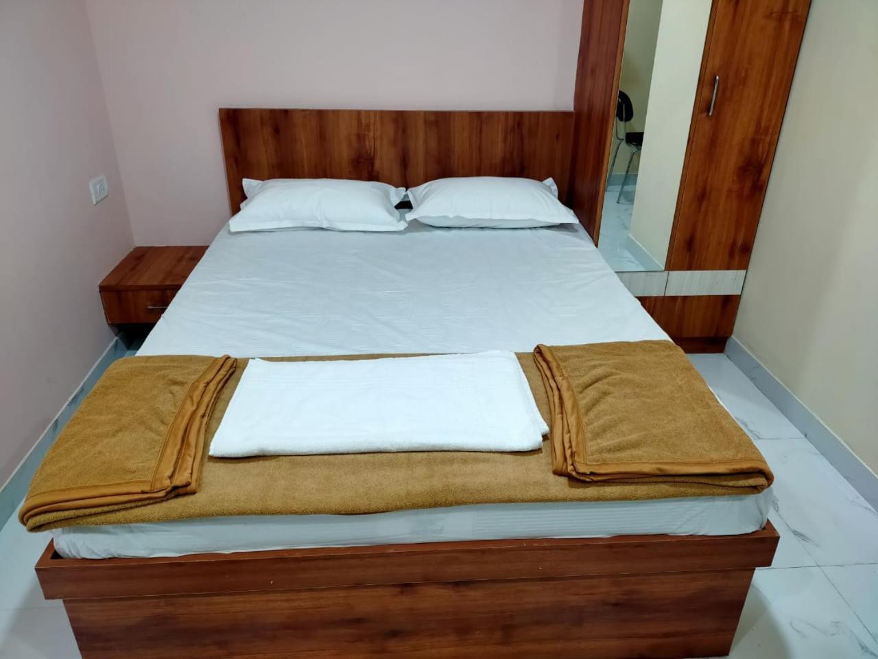 Mandara Comforts Hotel Бенґалуру Екстер'єр фото